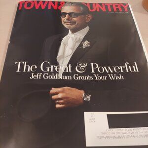 TOWN & COUNTRY MAGAZINE DEC 2025 / JAN 2026
